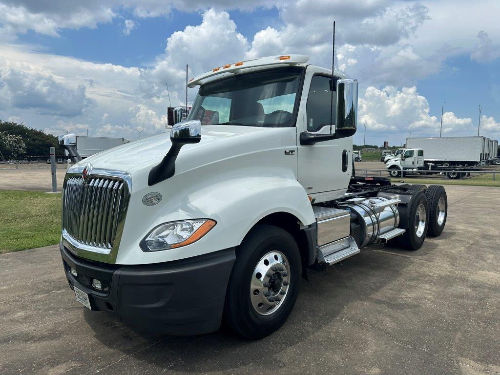 2020 International LT625